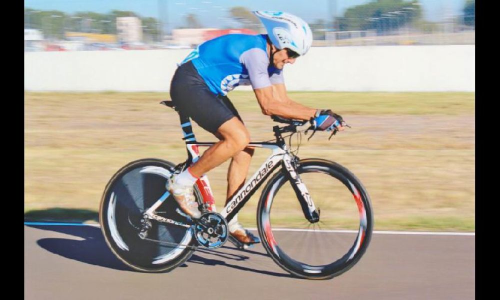 El Faro Tragedia En La Autopista Conocido Ciclista De Pergamino